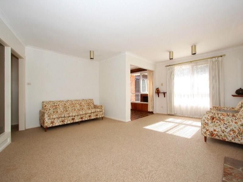30 Bunker Avenue, Kingsbury VIC 3083