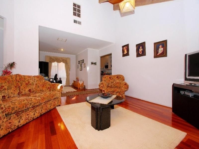 30 Arthur Phillip Way, Mill Park VIC 3082