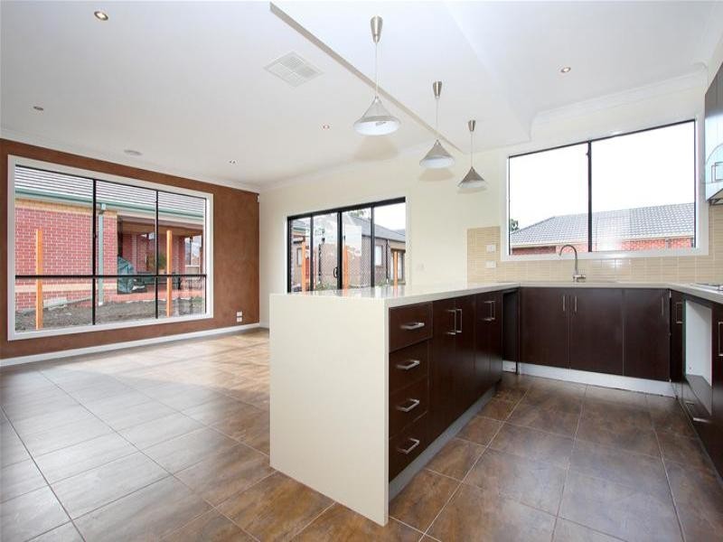 109 Vincent Drive, South Morang VIC 3752