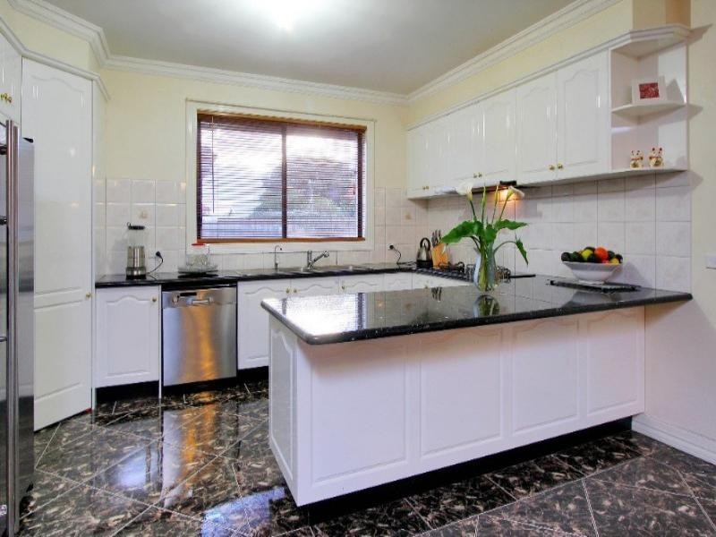 62 Dunne Street, Kingsbury VIC 3083