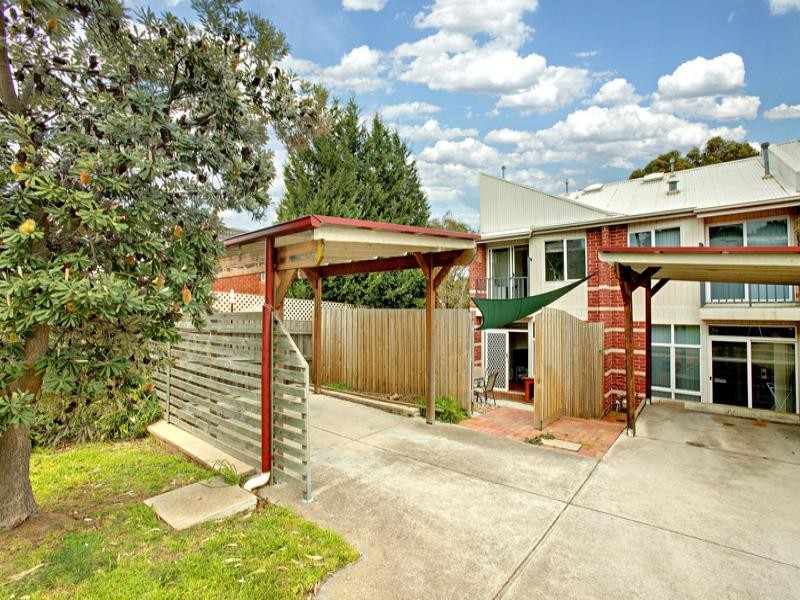 1/70 Grange Boulevard, Bundoora VIC 3083