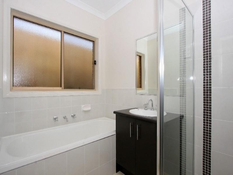 15 Hamlet Street, Greensborough VIC 3088