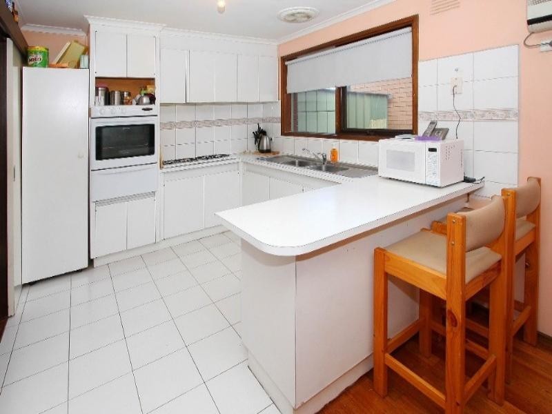 145 Cabernet Crescent, Bundoora VIC 3083