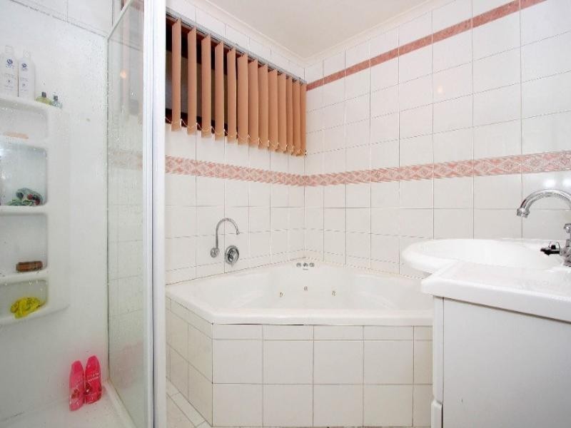 145 Cabernet Crescent, Bundoora VIC 3083