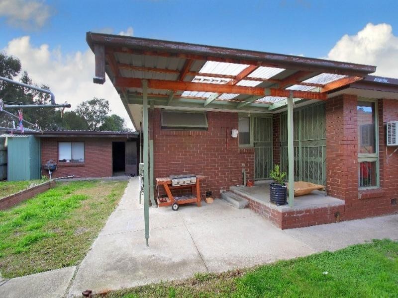 145 Cabernet Crescent, Bundoora VIC 3083