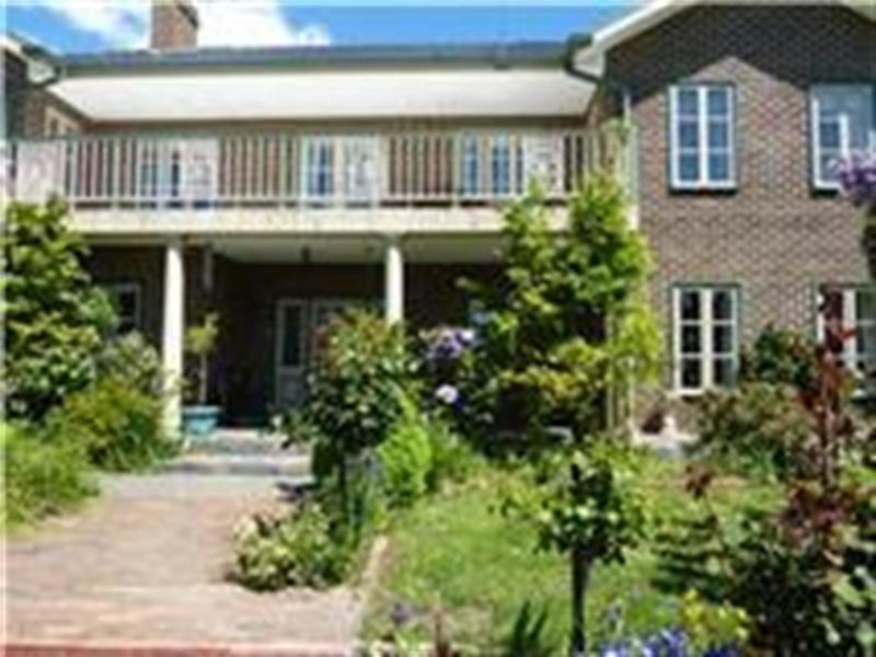 100 Seventeenth Avenue, Eden Park VIC 3757