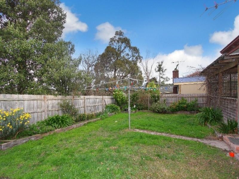 105 Orchard Grove, Blackburn South VIC 3130