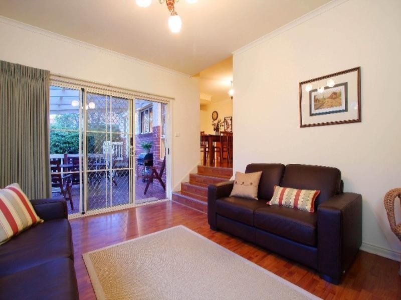 1/7 Myrtle Court, Watsonia North VIC 3087