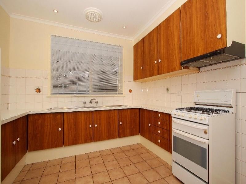 6 Eagle Avenue, Kingsbury VIC 3083