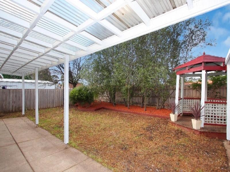 6 Eagle Avenue, Kingsbury VIC 3083