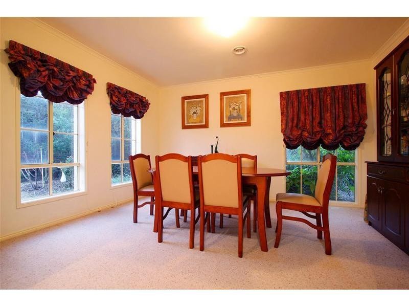 13 Castlereagh Place, Watsonia VIC 3087