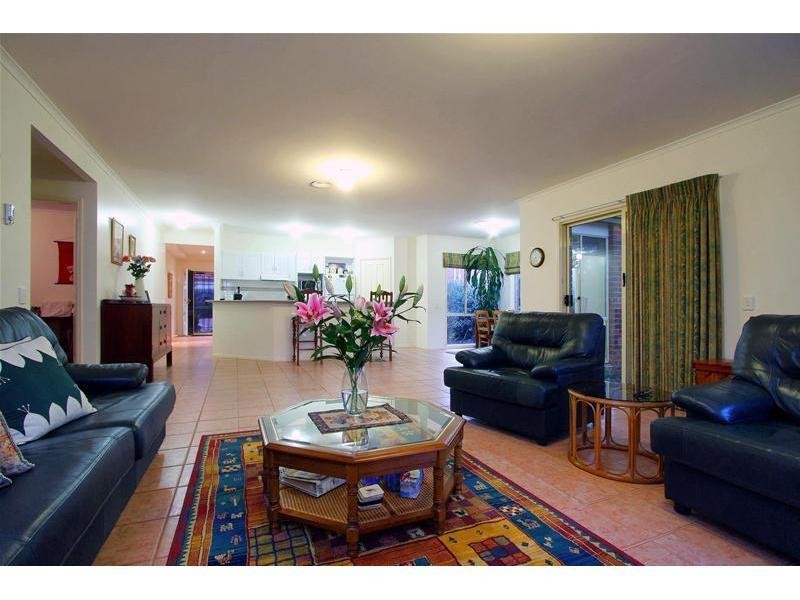 13 Castlereagh Place, Watsonia VIC 3087