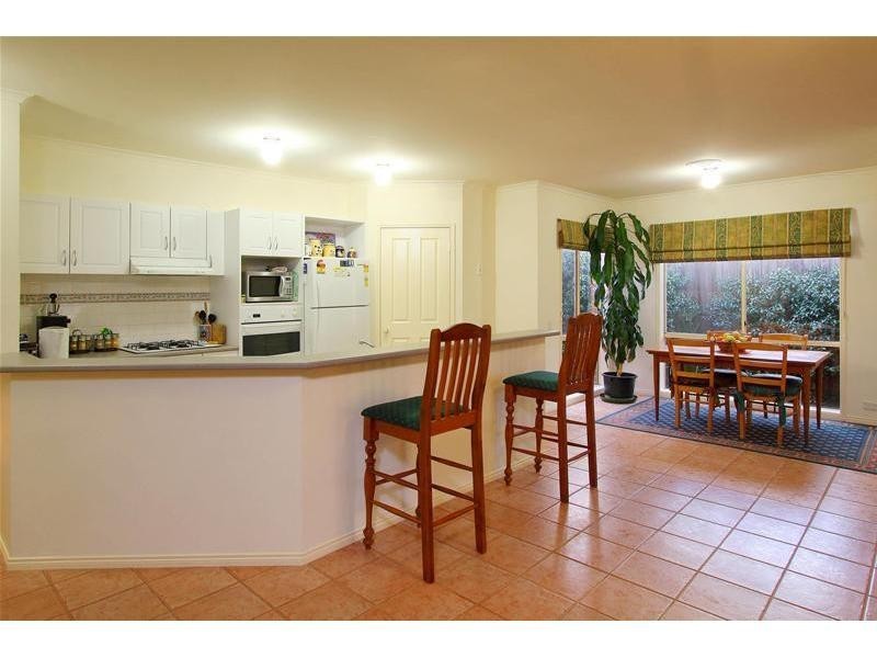 13 Castlereagh Place, Watsonia VIC 3087