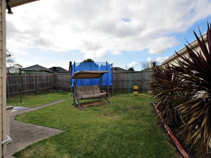 29 Bradshaw Street, Kingsbury VIC 3083