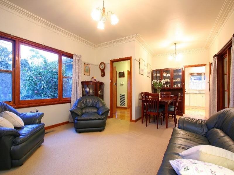 29 Devonshire Road, Watsonia VIC 3087