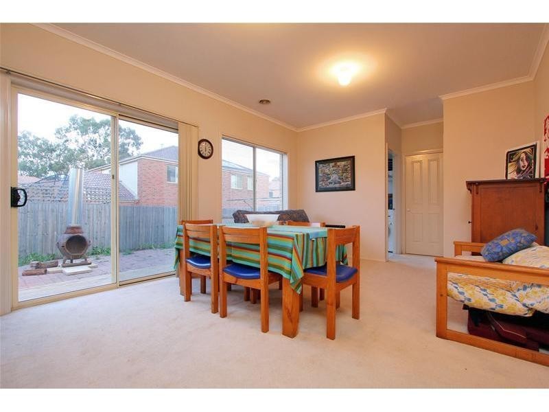 8 Redbark Hill Circuit, South Morang VIC 3752