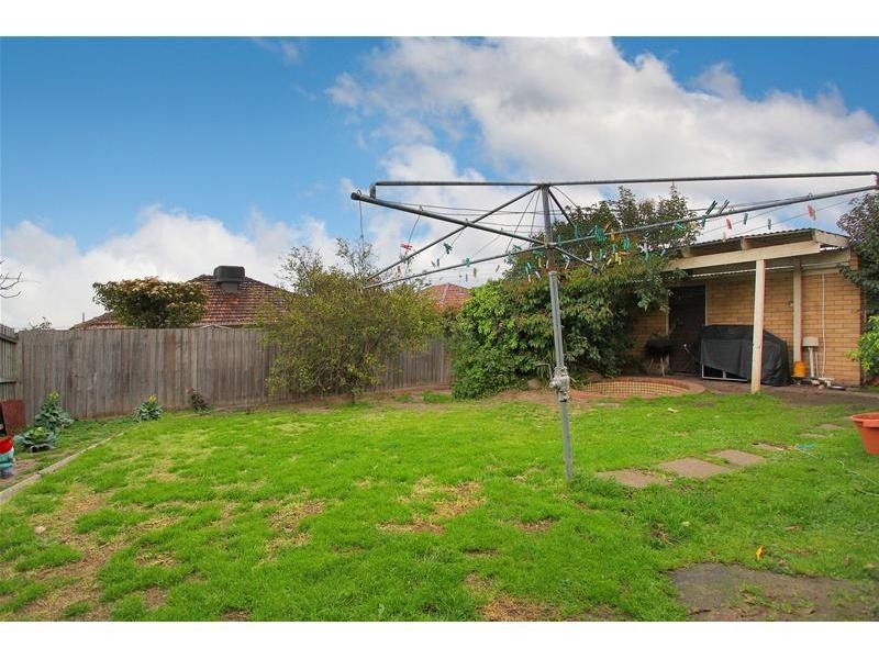 105 Dunne Street, Kingsbury VIC 3083