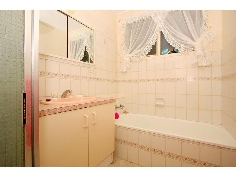 105 Dunne Street, Kingsbury VIC 3083