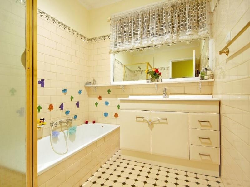 23 Gillingham Street, Watsonia VIC 3087