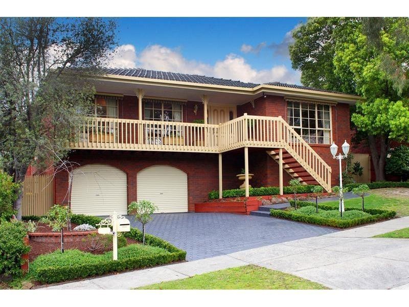 23 Edmund Rice Parade, Watsonia North VIC 3087