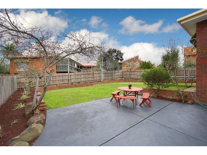 23 Edmund Rice Parade, Watsonia North VIC 3087