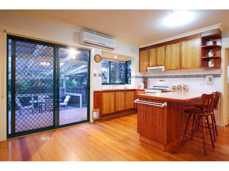 35 Crellin Crescent, Watsonia VIC 3087