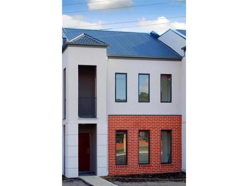 2/979-985 Plenty Road, Kingsbury VIC 3083