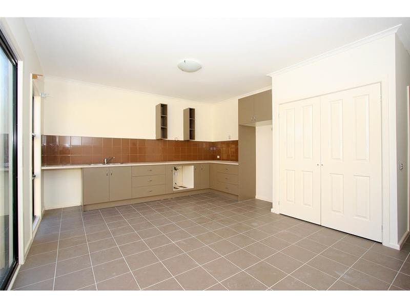 2/979-985 Plenty Road, Kingsbury VIC 3083