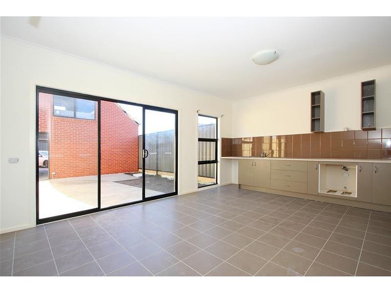 3/979-985 Plenty Road, Kingsbury VIC 3083