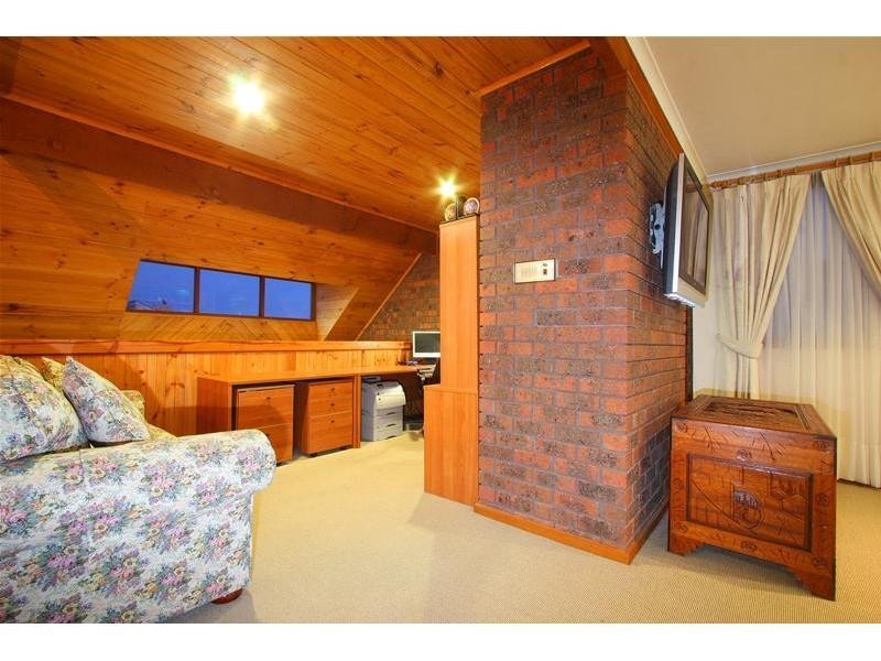 13 Medora Avenue, Bundoora VIC 3083