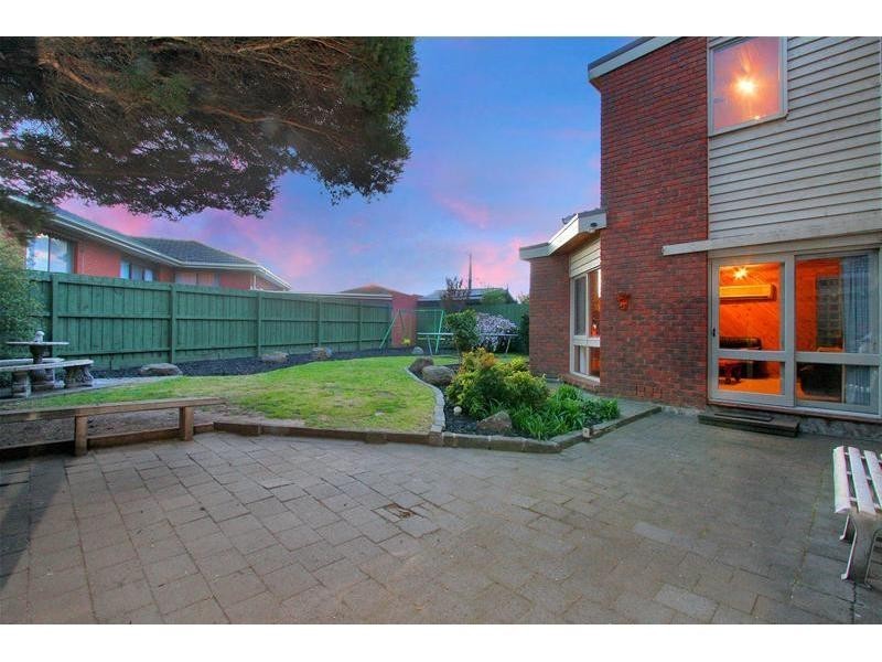 13 Medora Avenue, Bundoora VIC 3083