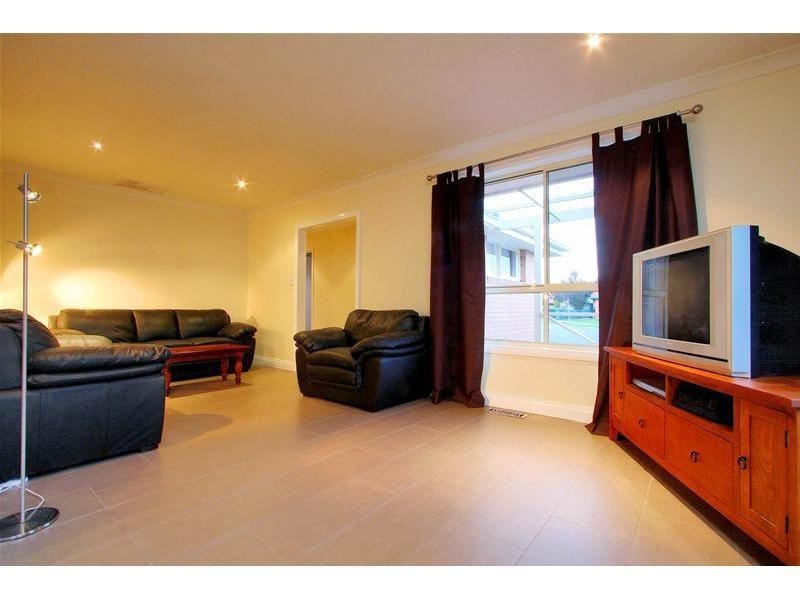 15 Kevin Street, Bundoora VIC 3083