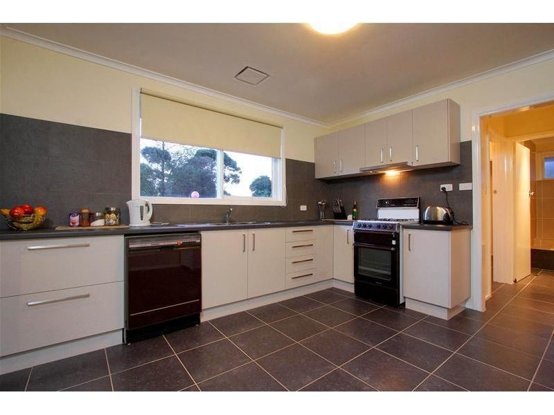 15 Kevin Street, Bundoora VIC 3083