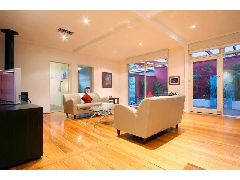 7 Loyola Court, Watsonia VIC 3087