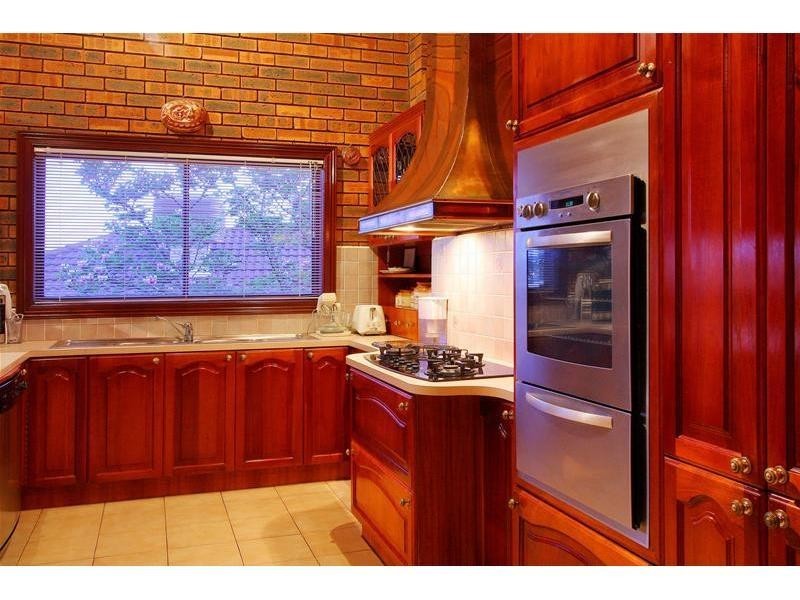 16 Medora Avenue, Bundoora VIC 3083