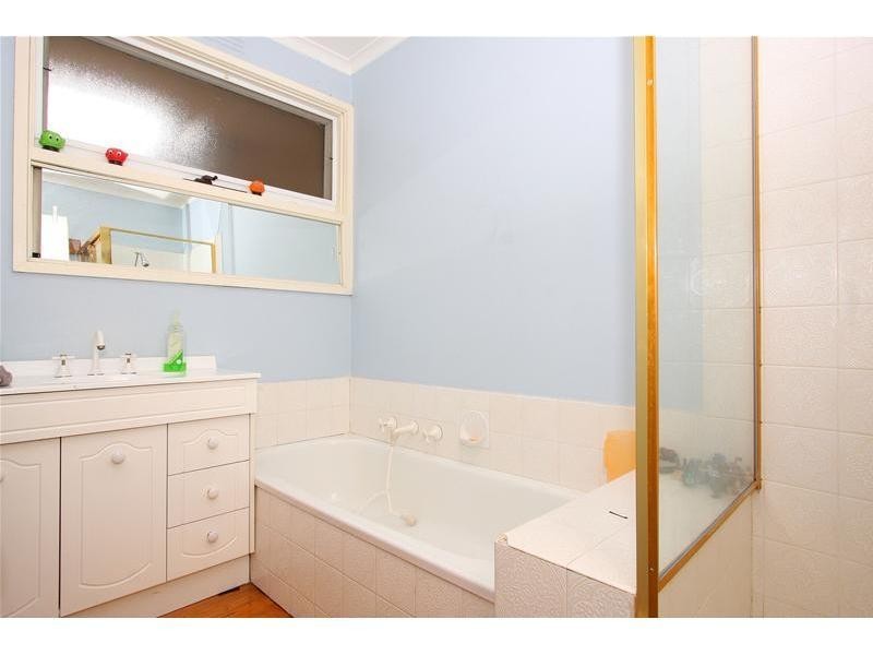 16 Milton Parade, Bundoora VIC 3083