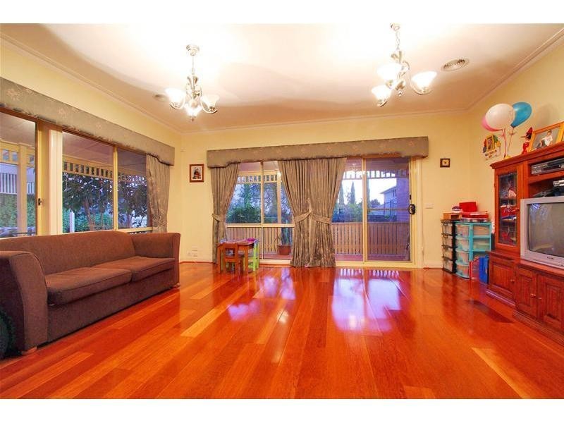 271 McKimmies Road, Bundoora VIC 3083