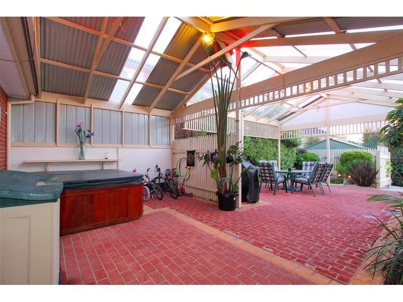 271 McKimmies Road, Bundoora VIC 3083