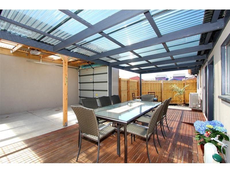 106 Mcmahon Road, Reservoir VIC 3073