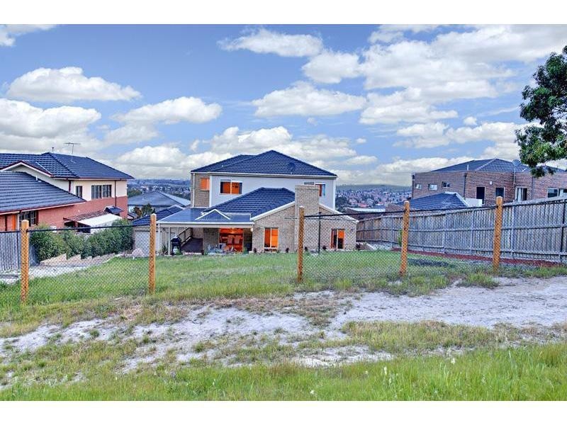 11 Skyline Drive, South Morang VIC 3752