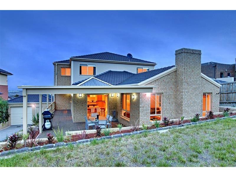 11 Skyline Drive, South Morang VIC 3752