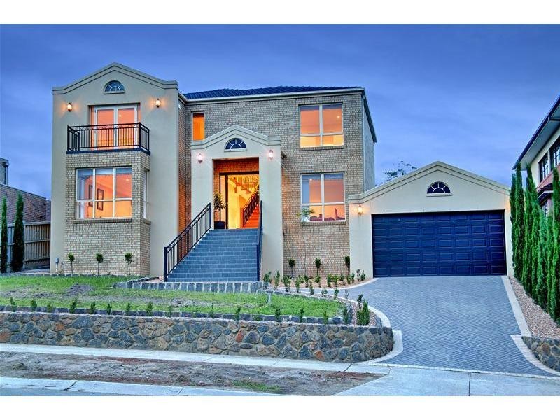 11 Skyline Drive, South Morang VIC 3752