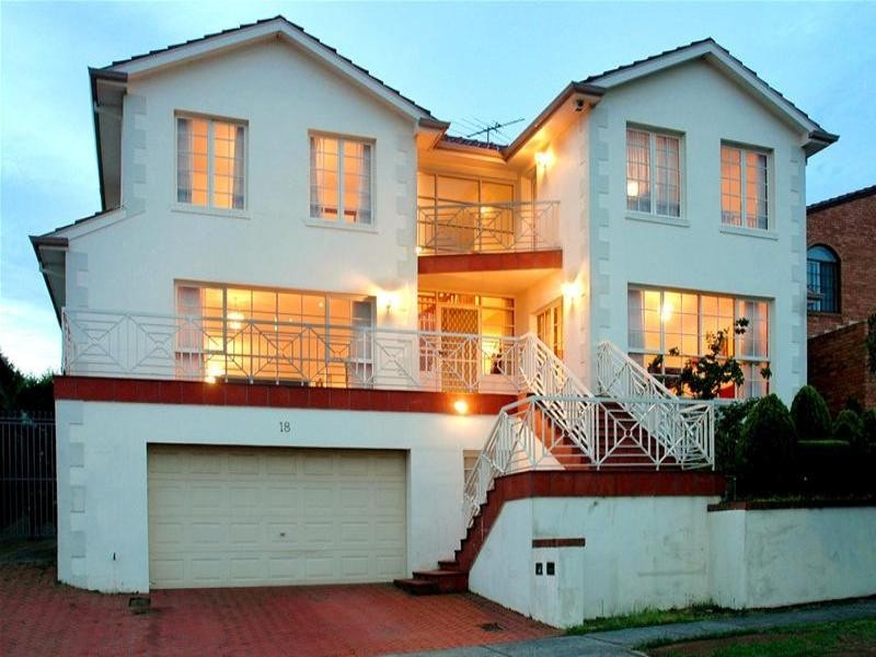 18 Binnak Drive, Watsonia North VIC 3087