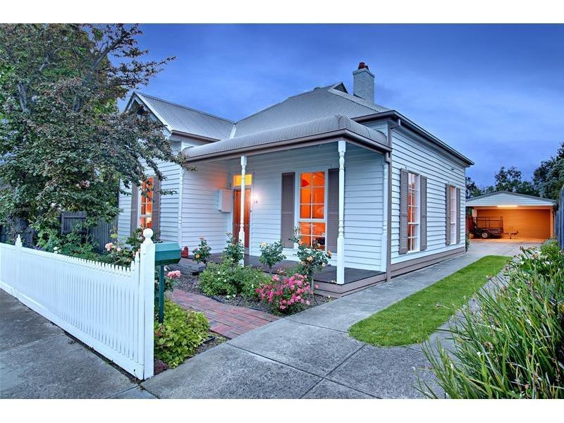 49 St Andrews Avenue, Rosanna VIC 3084