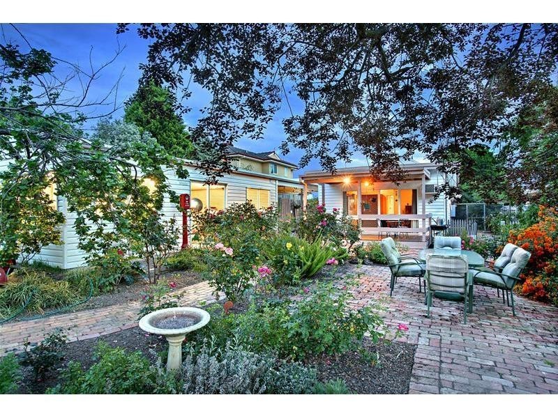 49 St Andrews Avenue, Rosanna VIC 3084