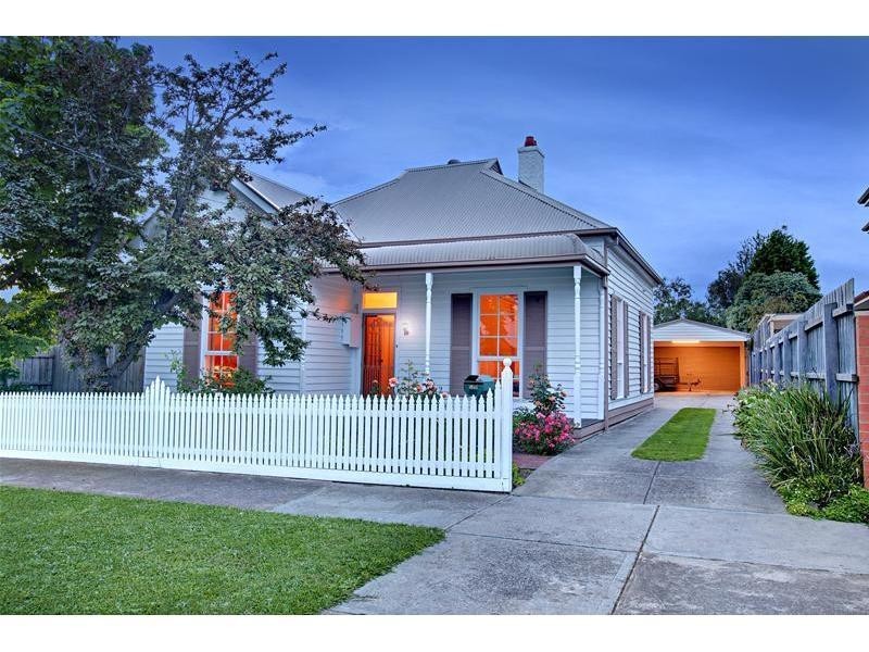 49 St Andrews Avenue, Rosanna VIC 3084