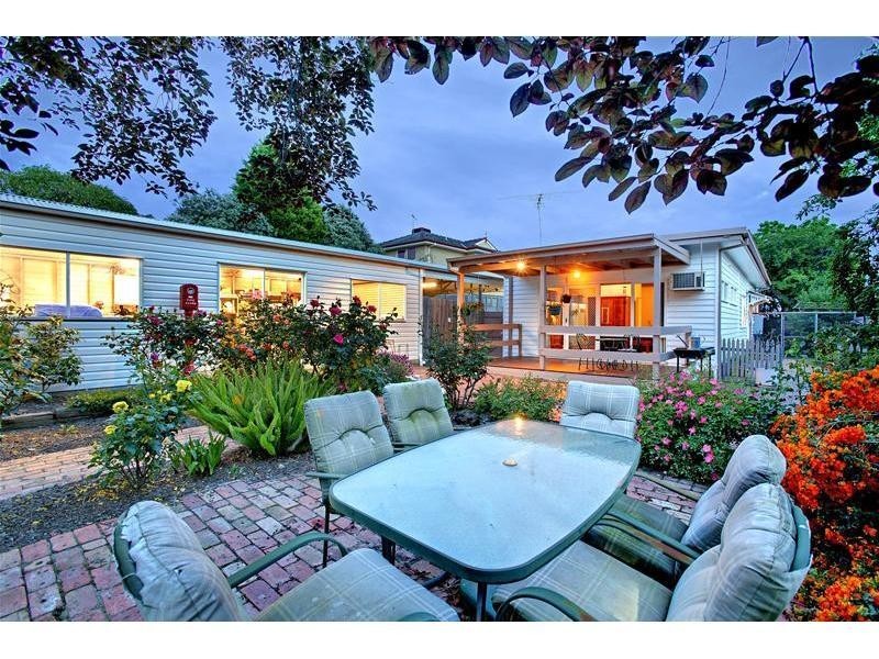 49 St Andrews Avenue, Rosanna VIC 3084