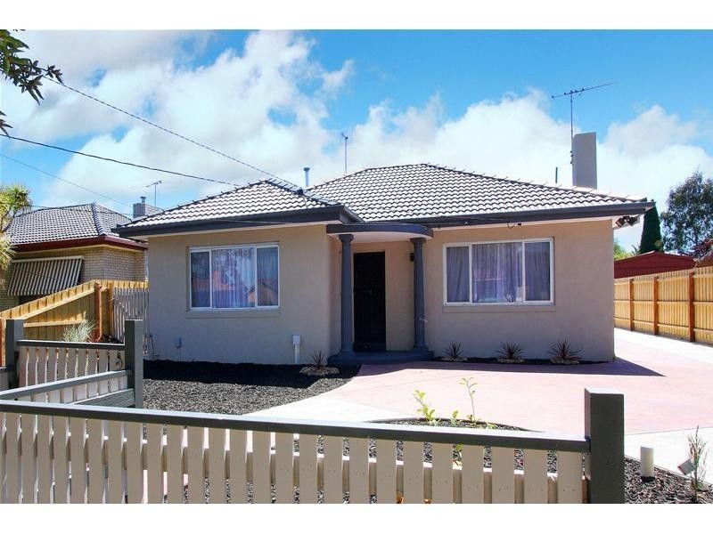 106 McMahon Road, Reservoir VIC 3073