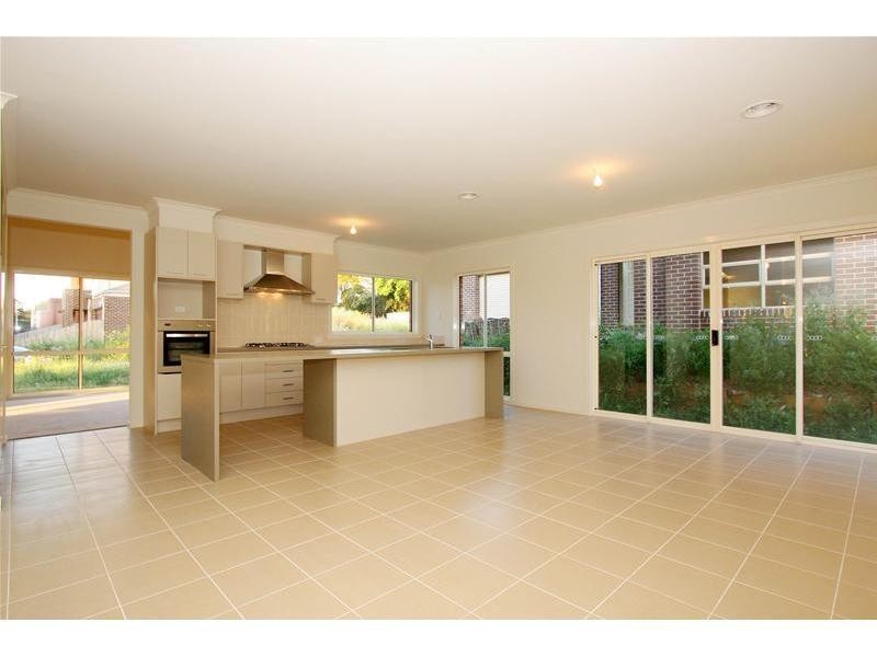 98 Arthur Street, Bundoora VIC 3083