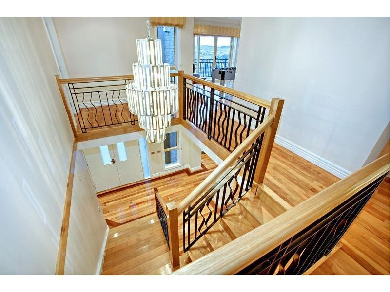 11 Skyline Drive, South Morang VIC 3752